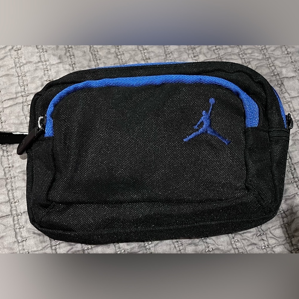 Jordan Belt bag, black/blue. Like new